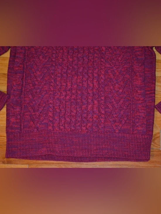 Women’s GAP maroon cable-knit sweater size  M - Picture 10 of 15